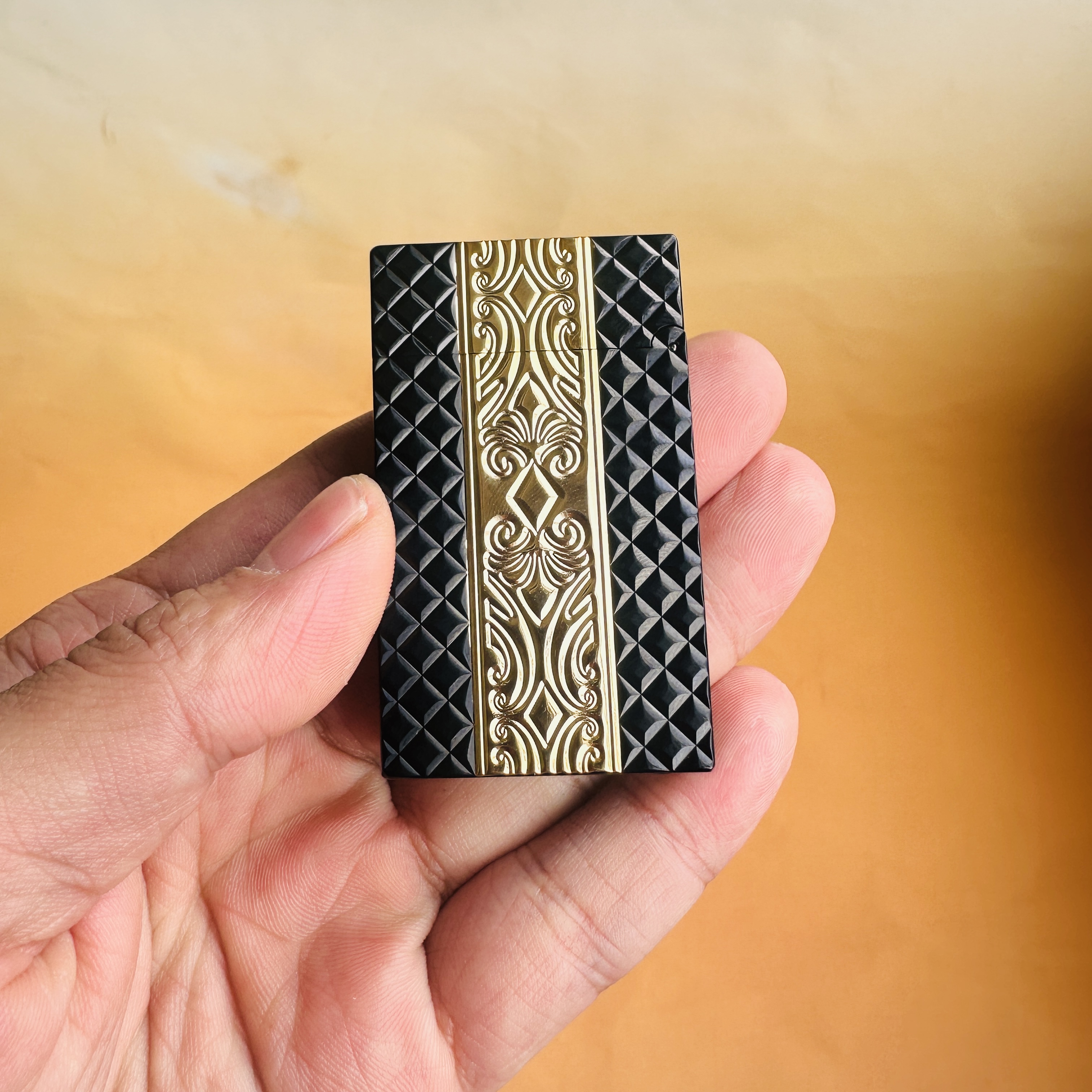 Luxury Brand Custom Lighter —  - Men Accessories Brands recensione e prezzo