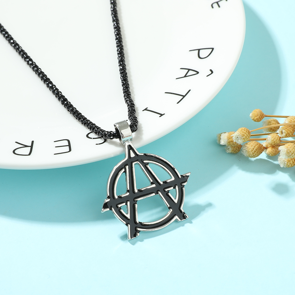 Movies Avengers Symbol Letter  - Men'S Accessories And Jewelry recensione e prezzo