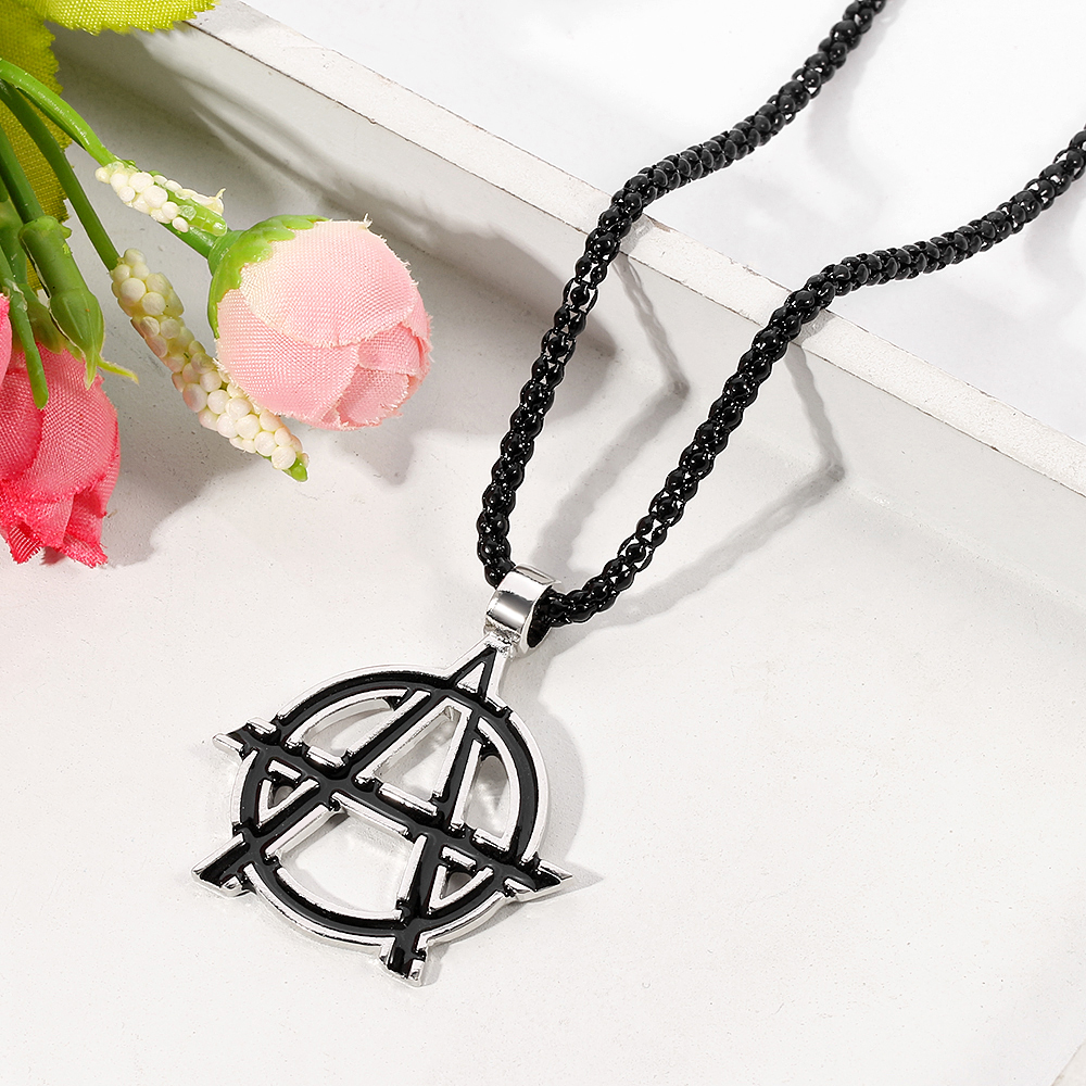 Movies Avengers Symbol Letter  - Men'S Accessories And Jewelry recensione e prezzo