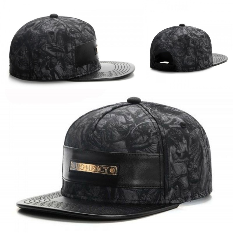 Fashio Brand Leather Cap Baseb - Men Accessories Brands recensione e prezzo